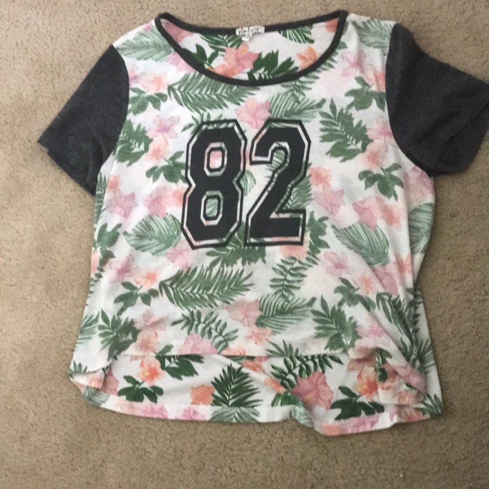 Cropped shirt